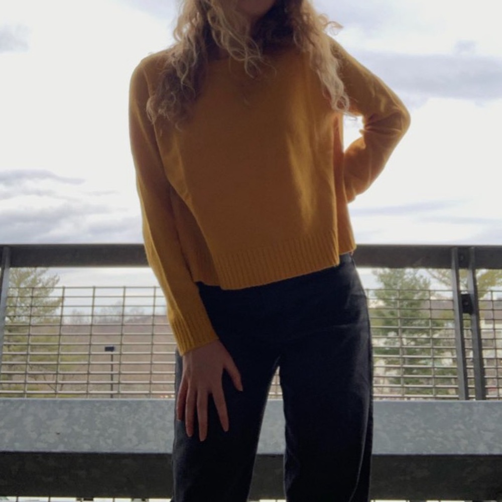 H&M Light Sweater